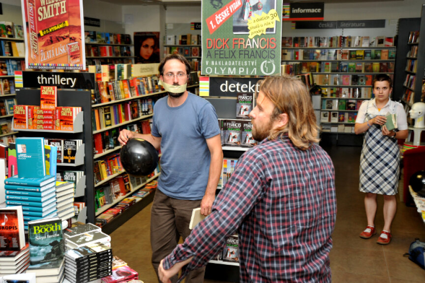 Tomáš Vaněk,  Particip no 92 – audiosituation, 2009, Dobrovský Bookshop